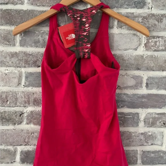 The North Face Pink Athletic Top - Picture 3 of 3